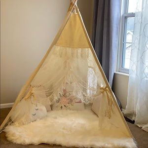 Lace ivory tepee tent